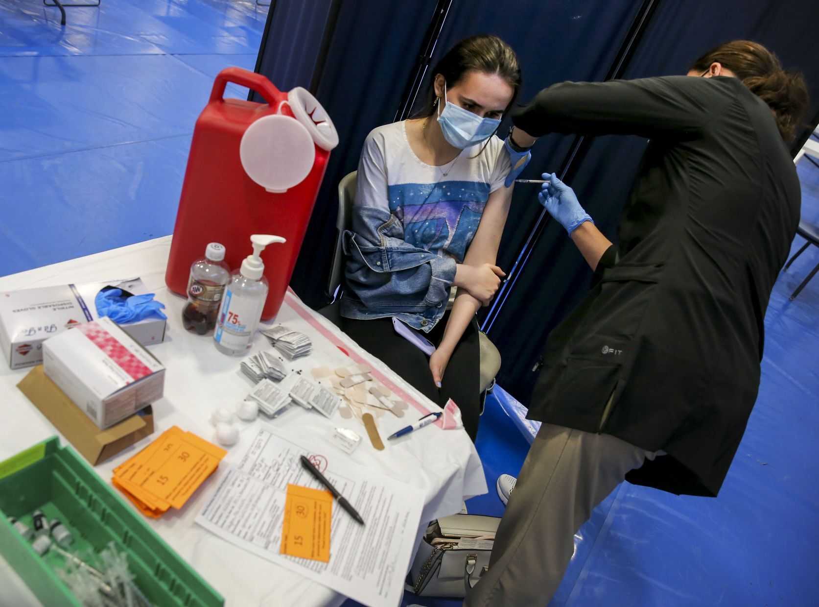 Clayton HS students ages 16 and up get fully vaccinated
